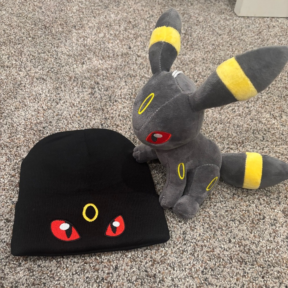 Umbreon Pokemon bundle set black adult beanie and plushy stuffed toy both new